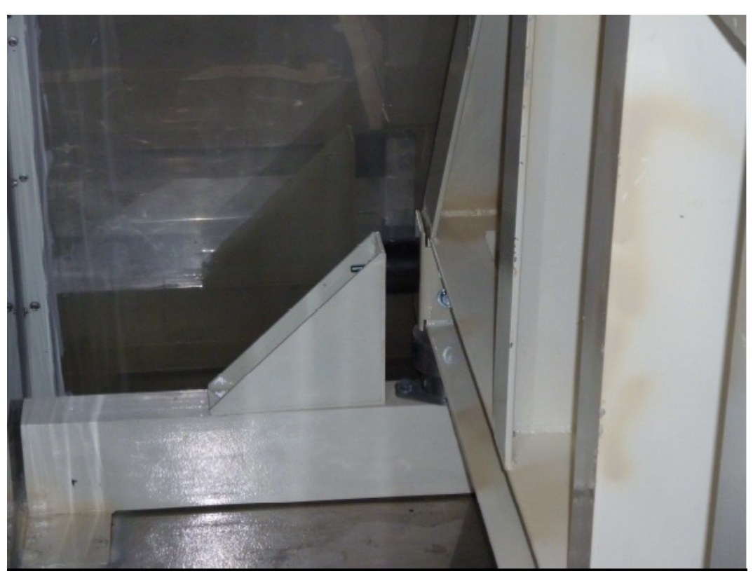 Anti-Tilt Restraint